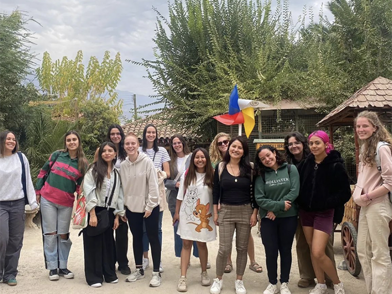 tours and travel in chile, Pueblito Los Dominicos - 0