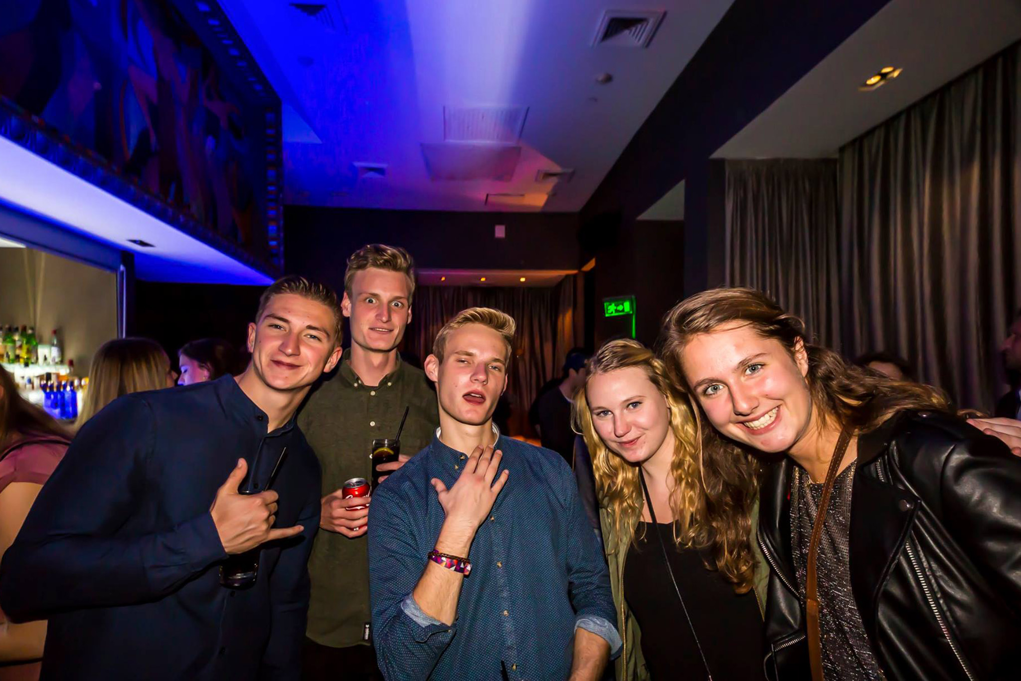 exchange students parties in santiago, Meeting Electronic - 2