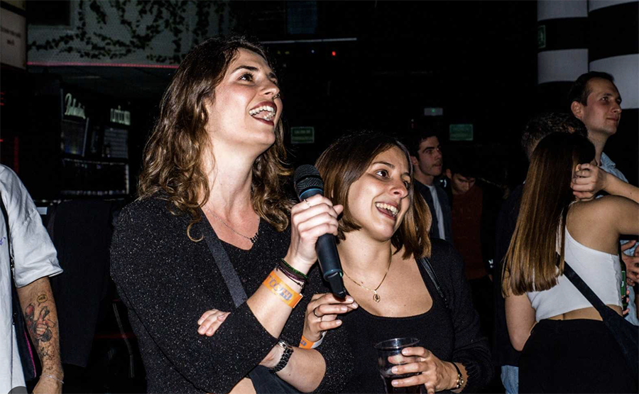 tours and travel in chile, Noche de karaoke - 1
