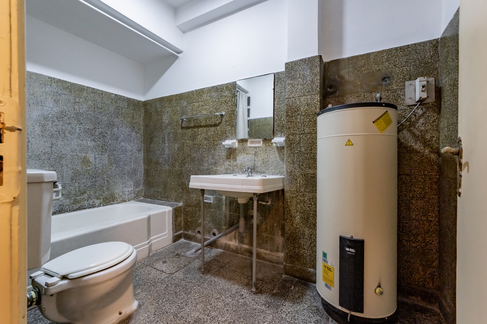 tours and travel in chile, Apartment Escuela Militar - 10